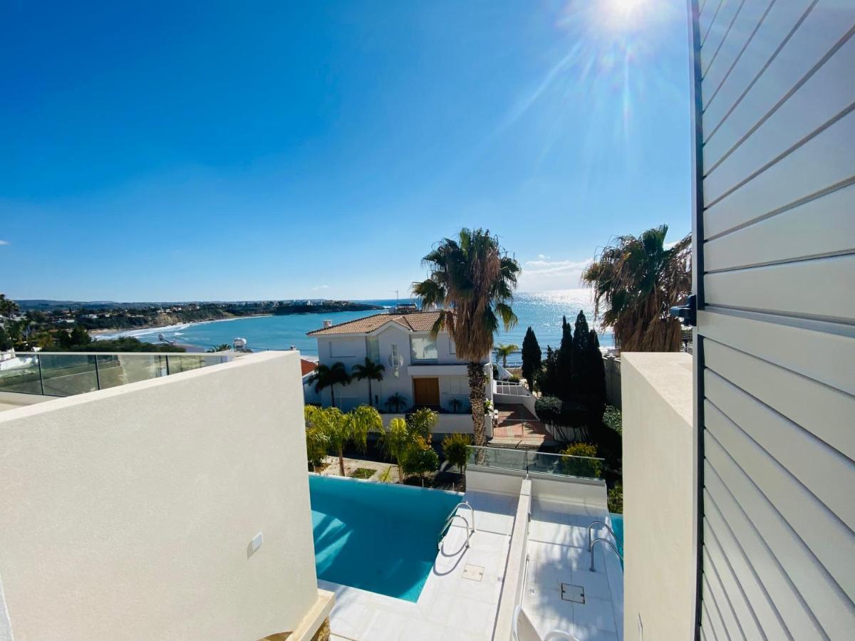 Coral Bay Beach Villa 파포스 외부 사진