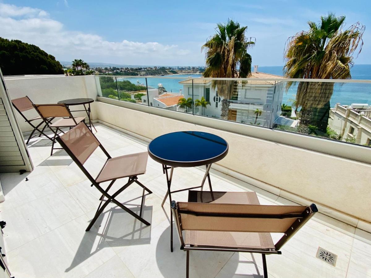 Coral Bay Beach Villa 파포스 외부 사진