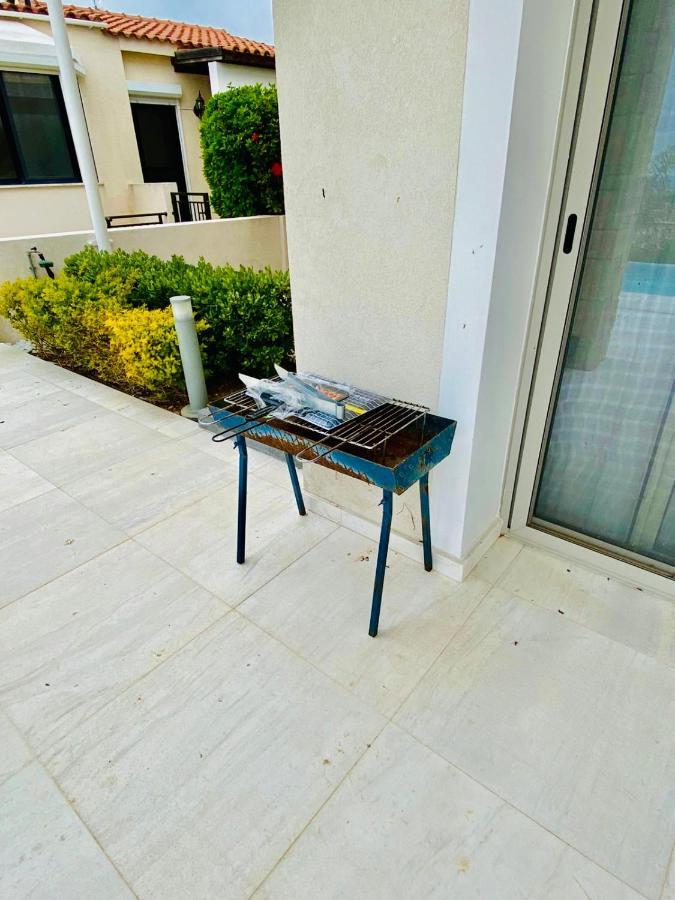 Coral Bay Beach Villa 파포스 외부 사진
