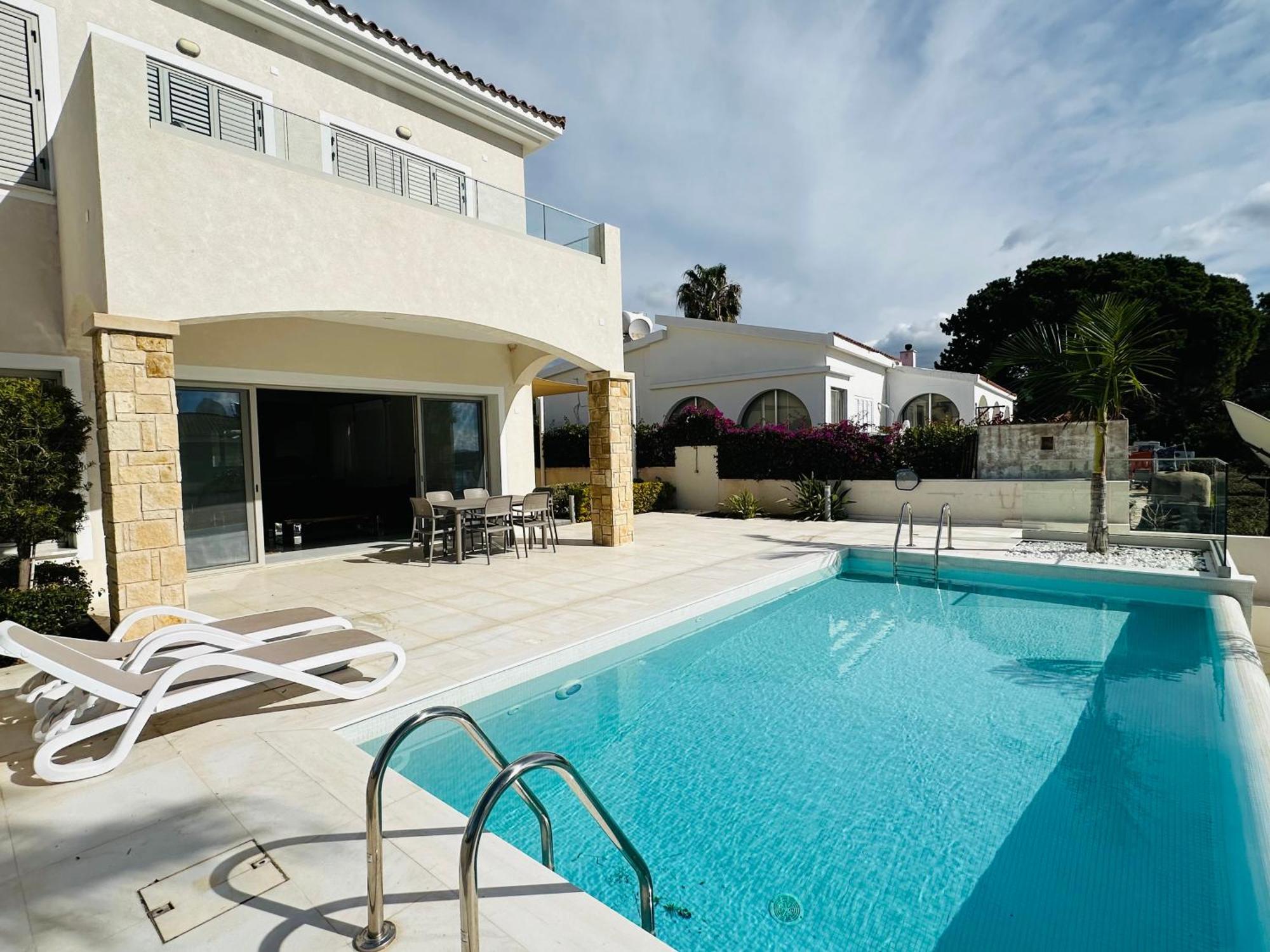 Coral Bay Beach Villa 파포스 외부 사진
